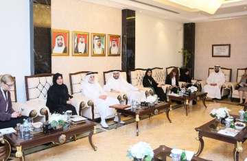 افتتح مركز الإمارات للدراسات والبحوث الاستراتيجيَّة
