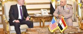 وزير الدفاع الأمريكي يؤكد موقف بلاده الداعم لمصر  