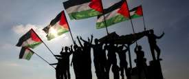 تعتمد السلطة الفلسطينية بشدة على المساعدات الدولية التي يؤكد المحللون وحتى الاسرائيليون منهم انها تساعد في الحفاظ على الاستقرار في المنطقة.