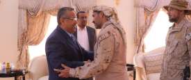 رئيس وزراء اليمن خلال اللقاء 