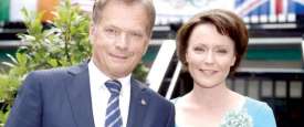 رئيس فنلندا سولي نينيستو و زوجته جيني هوكيو