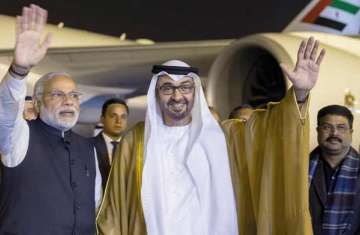  صاحب السمو الشيخ محمد بن زايد آل نهيان مع رئيس الوزراء الهندى