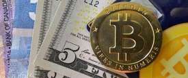  بيتكوين ودولار 