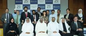 أحمد بن سعيد يكرم موظفين أمضوا 25 عامًا في 