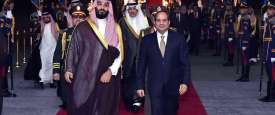 الرئيس المصري يستقبل ولي العهد السعودي بالقاهرة