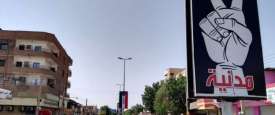 أحد الشوارع السودانية أولى أيام العصيان 