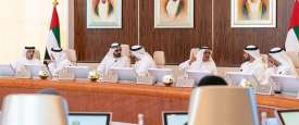 محمد بن راشد خلال ترؤسه جلسة مجلس الوزراء