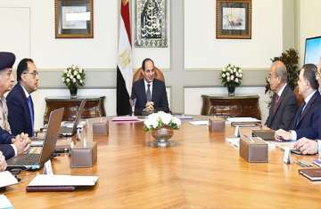الرئيس المصري يترأس الاجتماع