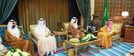 خادم الحرمين الشريفين يستقبل وزير الخارجية الإماراتي