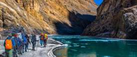 من فيلم frozen river
