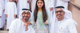 محمد بن زايد مع الطفلة عائشة