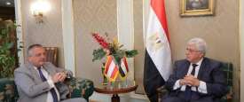 الوزير والسفير 