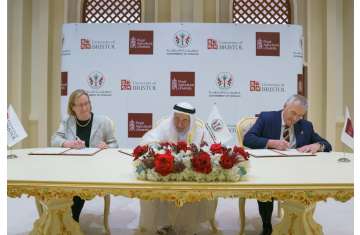 Sharjah Ruler signs MoU