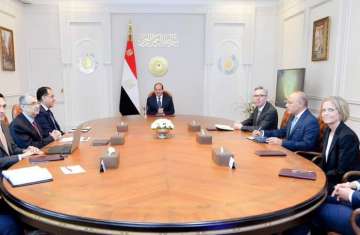 اجتماع السيسي ورئيس الشركة