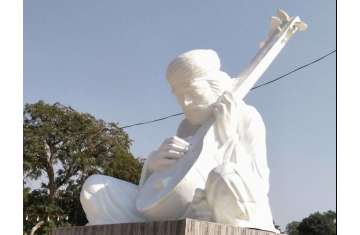 Statue of Shah Abdul Latif Bhittai 