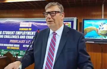 Dr. Kenneth Holland