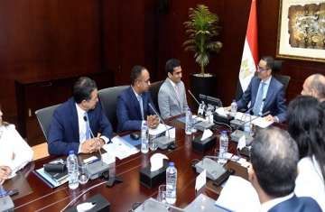 لقاء الوزير المصري والوفد الهندي