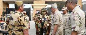 رئيس الأركان المصري يتفقد القوات على الحدود مع غزة