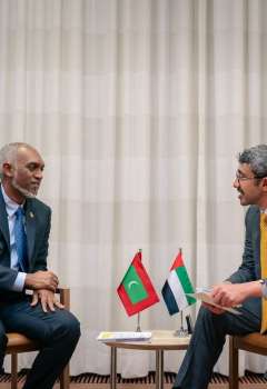 Abdullah bin Zayed meets President of Maldives