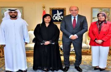 لقاء وزير الطيران والسفيرة الإماراتية
