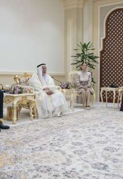 Sharjah Ruler meets with team of international archaeology experts