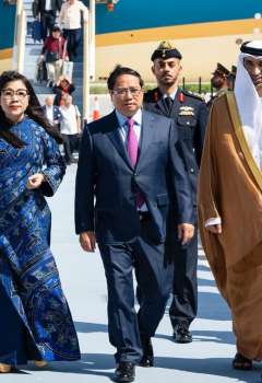 Prime Minister of Vietnam arrives in Abu Dhabi 