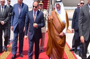 الرئيس السيسي يصل إلى السعودية