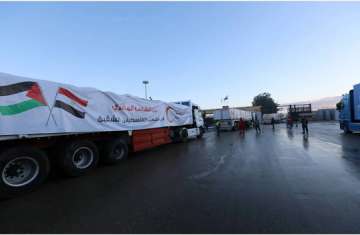 دخول 195 شاحنة مساعدات جديدة إلى غزة