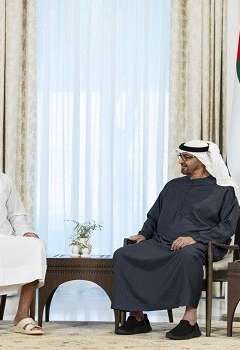 محمد بن زايد يستقبل أمير قطر