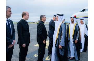 Saud bin Saqr arrives in Rome 