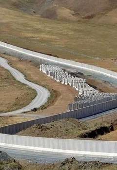 Iran Accelerates Border Wall Construction